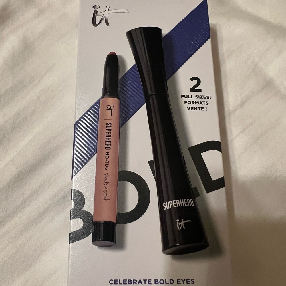 It cosmetics set